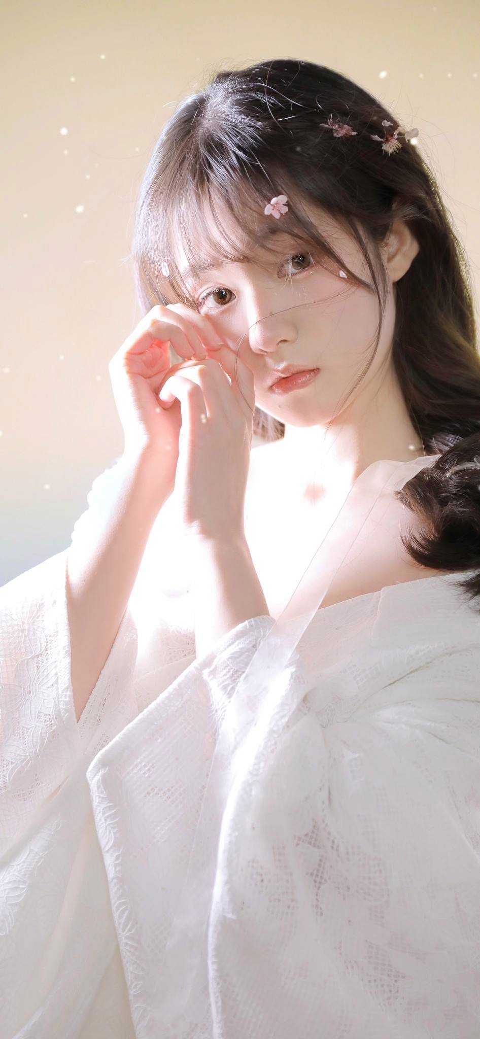 平芜尽处是春山比喻什么